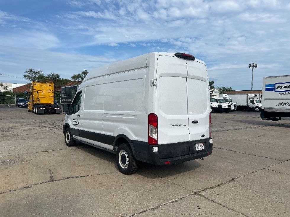Cargo Van (Panel Van)-Light and Medium Duty Trucks-Ford-2021-Transit 250-Chicago (Melrose Park)-IL-34,766\n\t\tmiles-$ 38,000 - Image 6