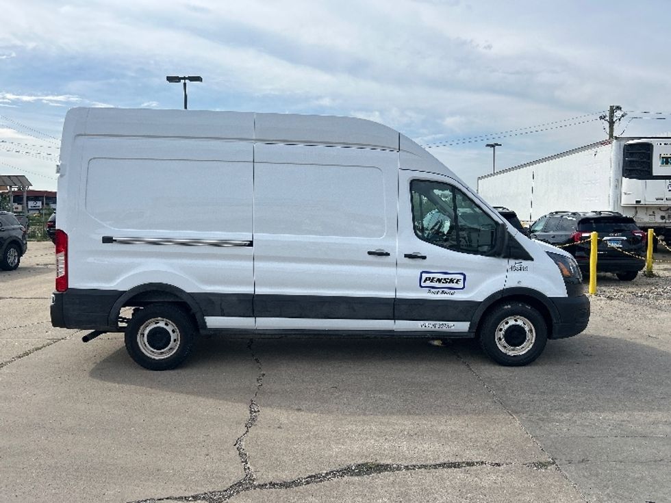 Cargo Van (Panel Van)-Light and Medium Duty Trucks-Ford-2021-Transit 250-Chicago (Melrose Park)-IL-34,766\n\t\tmiles-$ 38,000 - Image 15