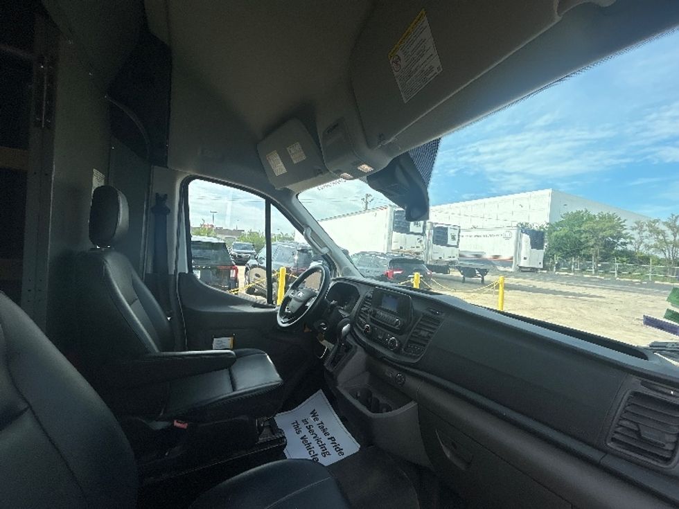 Cargo Van (Panel Van)-Light and Medium Duty Trucks-Ford-2021-Transit 250-Chicago (Melrose Park)-IL-34,766\n\t\tmiles-$ 38,000 - Image 22