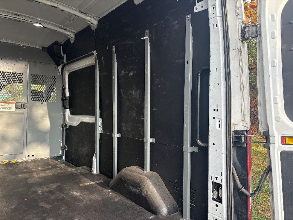Cargo Van (Panel Van)-Light and Medium Duty Trucks-Ford-2021-Transit 250-Chicopee-MA-149,992\n\t\tmiles-$ 25,000 - Image 12