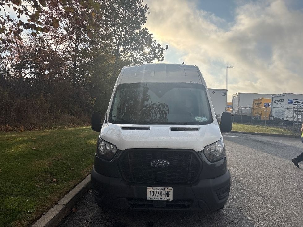 Cargo Van (Panel Van)-Light and Medium Duty Trucks-Ford-2021-Transit 250-Chicopee-MA-149,992\n\t\tmiles-$ 25,000 - Image 2