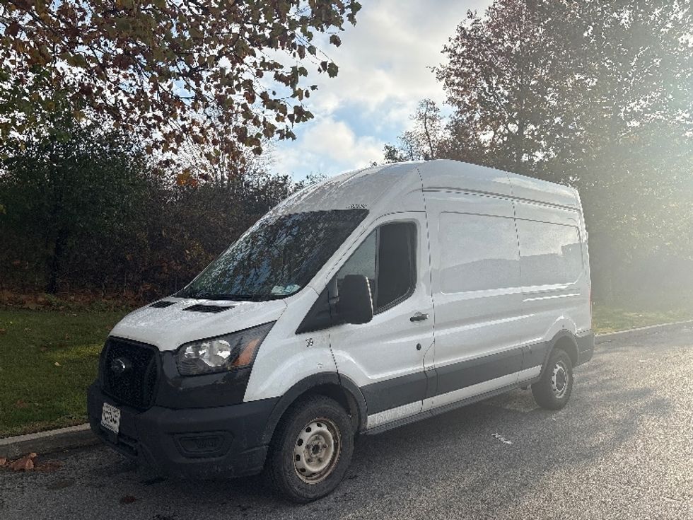 Cargo Van (Panel Van)-Light and Medium Duty Trucks-Ford-2021-Transit 250-Chicopee-MA-149,992\n\t\tmiles-$ 25,000 - Image 3