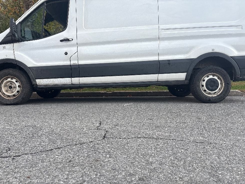 Cargo Van (Panel Van)-Light and Medium Duty Trucks-Ford-2021-Transit 250-Chicopee-MA-149,992\n\t\tmiles-$ 25,000 - Image 5