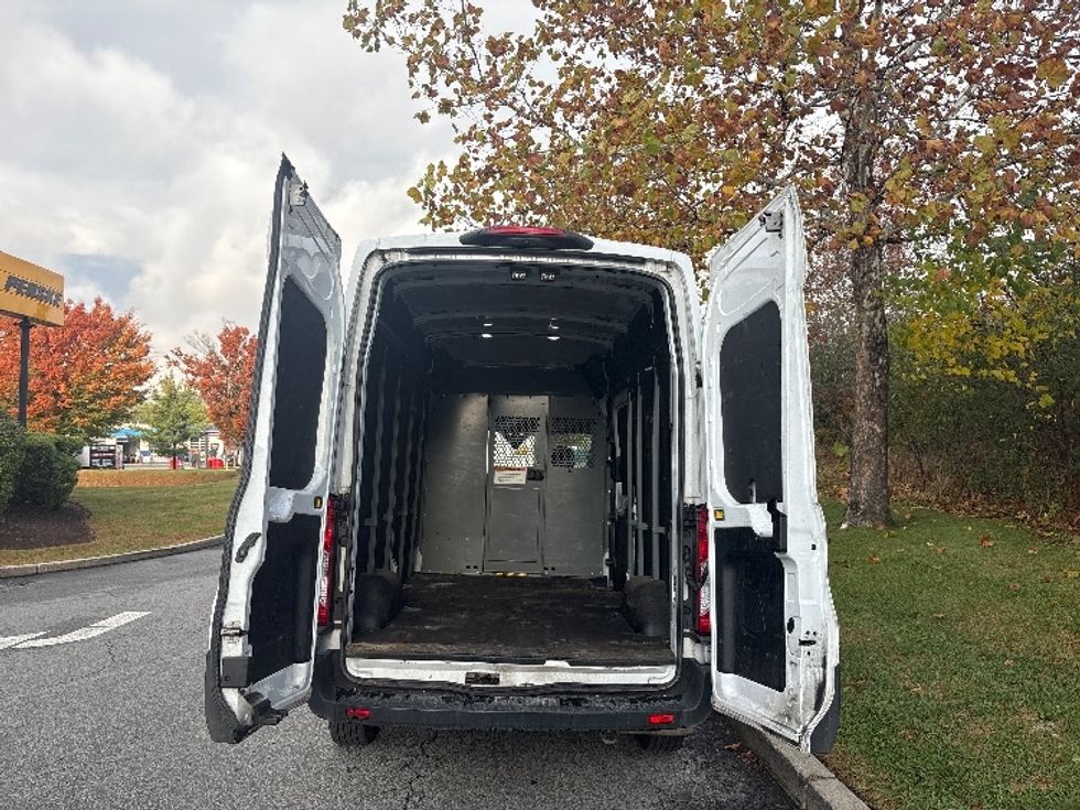 Cargo Van (Panel Van)-Light and Medium Duty Trucks-Ford-2021-Transit 250-Chicopee-MA-149,992\n\t\tmiles-$ 25,000 - Image 8