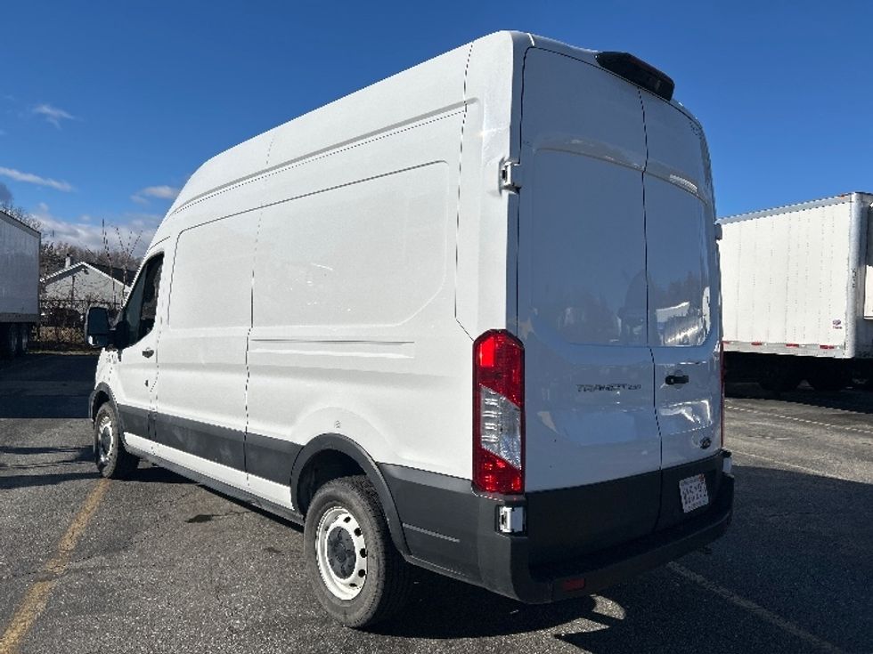Cargo Van (Panel Van)-Light and Medium Duty Trucks-Ford-2021-Transit 250-Chicopee-MA-50,152\n\t\tmiles-$ 36,500 - Image 6