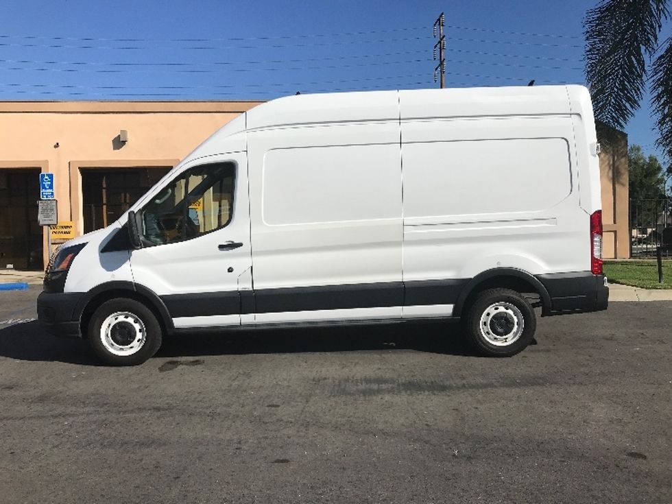 Cargo Van (Panel Van)-Light and Medium Duty Trucks-Ford-2021-Transit 250-Chino-CA-114,078\n\t\tmiles-$ 32,000 - Image 4