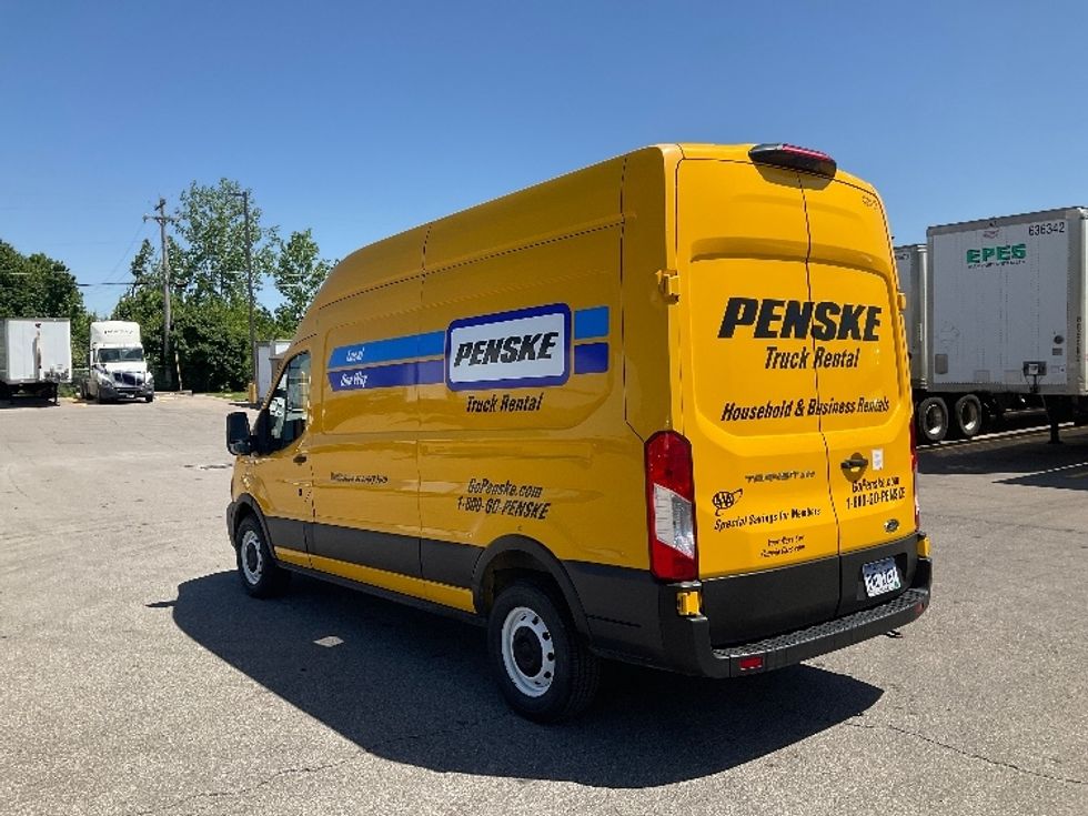 Cargo Van (Panel Van)-Light and Medium Duty Trucks-Ford-2021-Transit 250-Cincinnati-OH-64,899\n\t\tmiles-$ 31,000 - Image 5