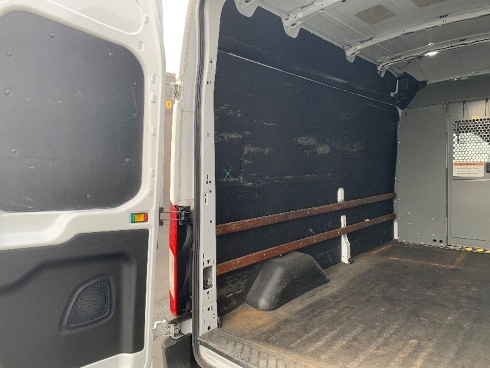 Cargo Van (Panel Van)-Light and Medium Duty Trucks-Ford-2021-Transit 250-Clackamas-OR-38,030\n\t\tmiles-$ 40,000 - Image 10