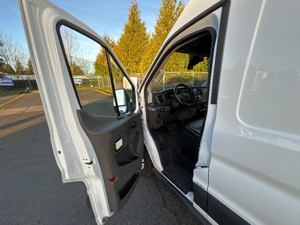 Cargo Van (Panel Van)-Light and Medium Duty Trucks-Ford-2021-Transit 250-Clackamas-OR-74,508\n\t\tmiles-$ 36,750 - Image 16