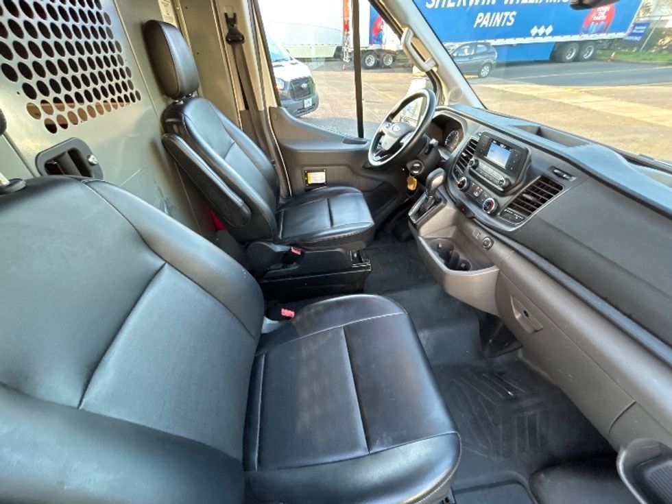 Cargo Van (Panel Van)-Light and Medium Duty Trucks-Ford-2021-Transit 250-Clackamas-OR-74,508\n\t\tmiles-$ 36,750 - Image 22
