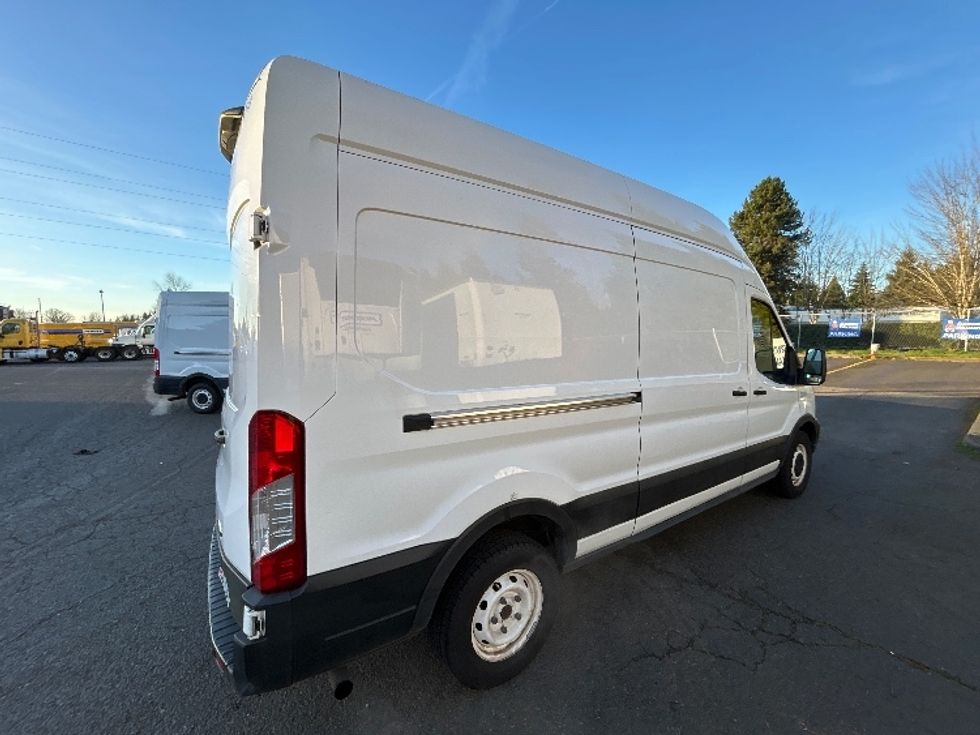 Cargo Van (Panel Van)-Light and Medium Duty Trucks-Ford-2021-Transit 250-Clackamas-OR-74,508\n\t\tmiles-$ 36,750 - Image 28