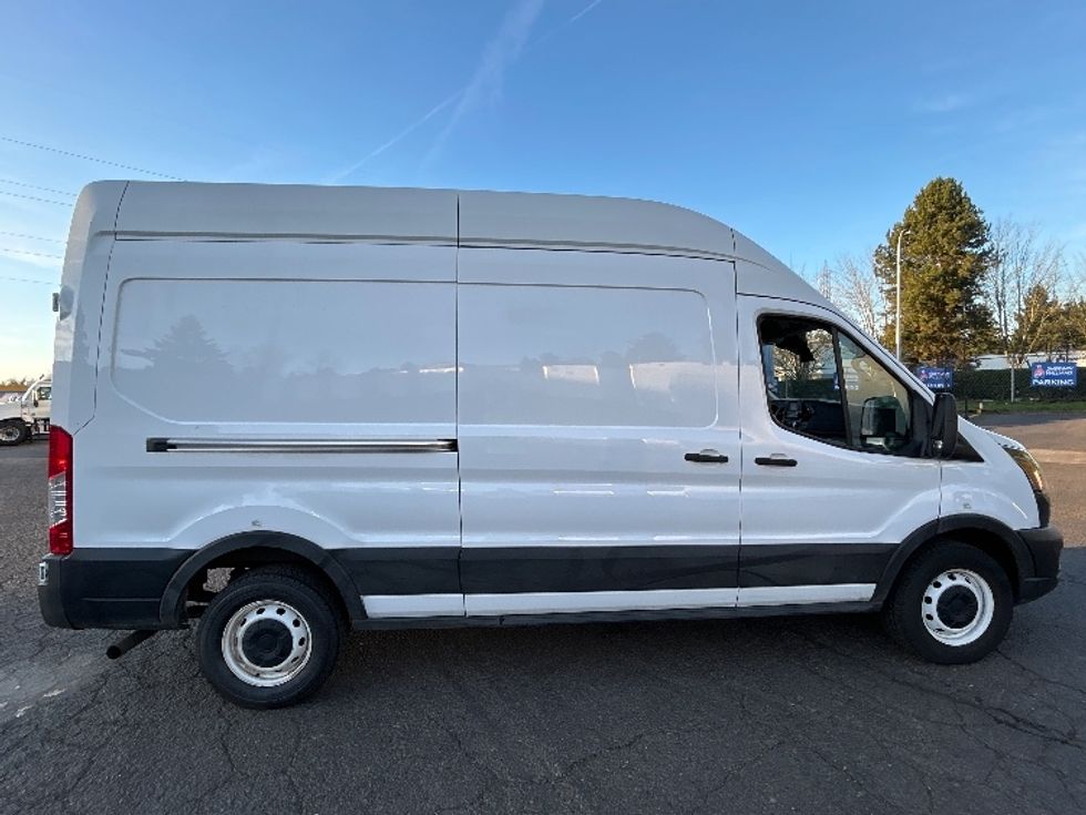 Cargo Van (Panel Van)-Light and Medium Duty Trucks-Ford-2021-Transit 250-Clackamas-OR-77,013\n\t\tmiles-$ 36,500 - Image 15