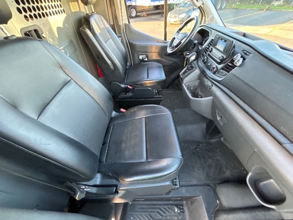 Cargo Van (Panel Van)-Light and Medium Duty Trucks-Ford-2021-Transit 250-Clackamas-OR-77,013\n\t\tmiles-$ 36,500 - Image 22
