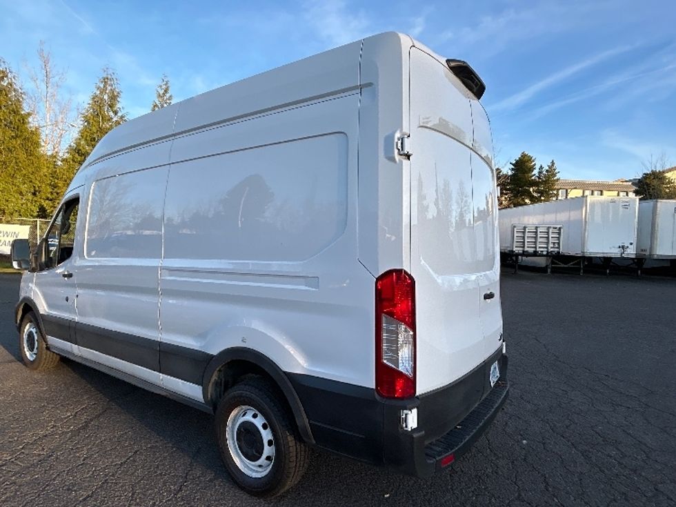 Cargo Van (Panel Van)-Light and Medium Duty Trucks-Ford-2021-Transit 250-Clackamas-OR-77,013\n\t\tmiles-$ 36,500 - Image 6