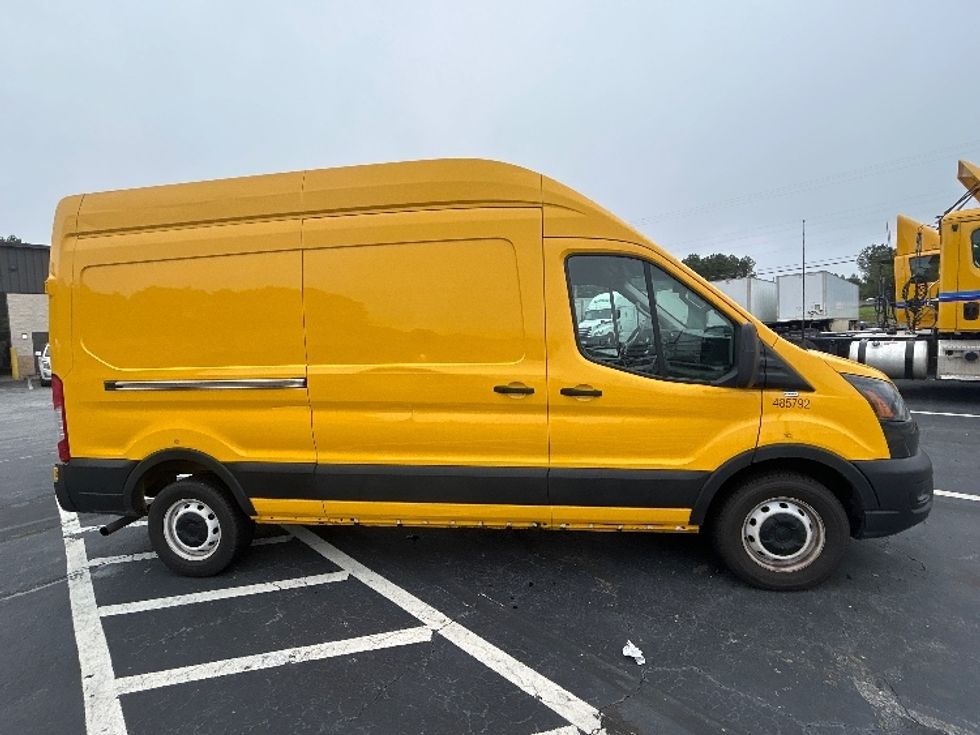 Cargo Van (Panel Van)-Light and Medium Duty Trucks-Ford-2021-Transit 250-Conyers-GA-77,110\n\t\tmiles-$ 31,250 - Image 15