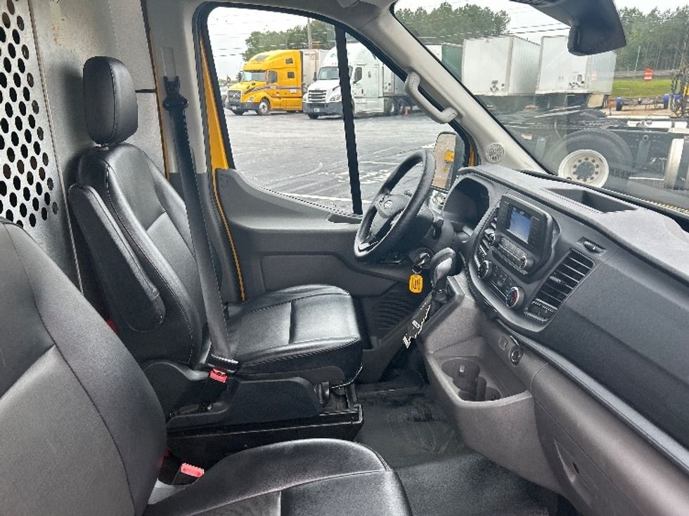 Cargo Van (Panel Van)-Light and Medium Duty Trucks-Ford-2021-Transit 250-Conyers-GA-77,110\n\t\tmiles-$ 31,250 - Image 22