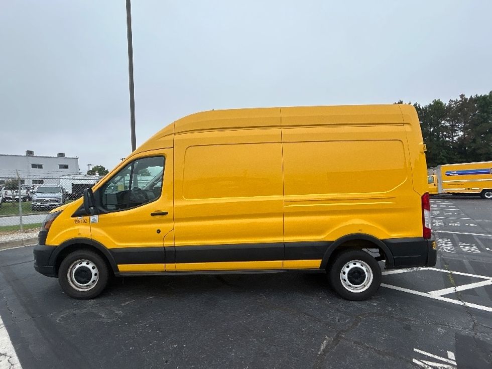2021 Ford Transit Cargo Van photo 2