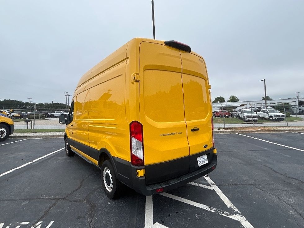 2021 Ford Transit Cargo Van photo 3