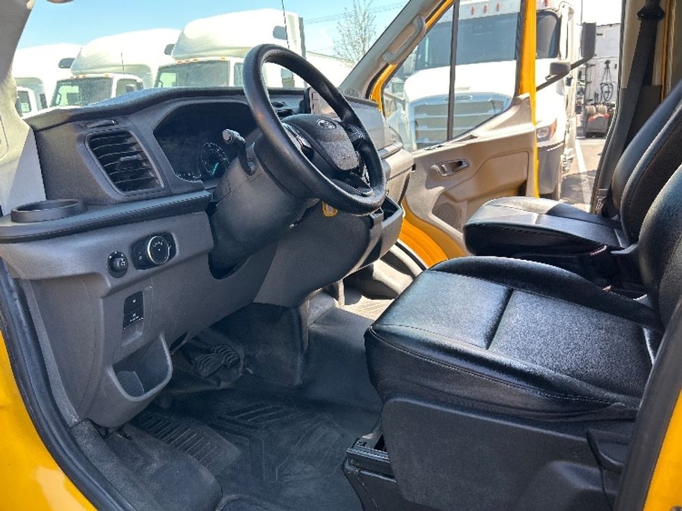 Cargo Van (Panel Van)-Light and Medium Duty Trucks-Ford-2021-Transit 250-Corona-CA-122,398\n\t\tmiles-$ 28,250 - Image 15