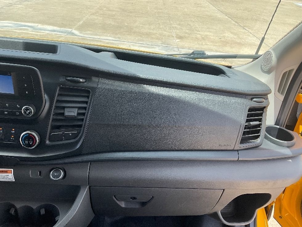 Cargo Van (Panel Van)-Light and Medium Duty Trucks-Ford-2021-Transit 250-Corpus Christi-TX-119,666\n\t\tmiles-$ 29,750 - Image 20