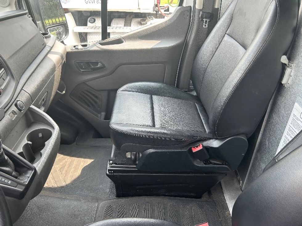 Cargo Van (Panel Van)-Light and Medium Duty Trucks-Ford-2021-Transit 250-Cranbury-NJ-43,413\n\t\tmiles-$ 37,250 - Image 16