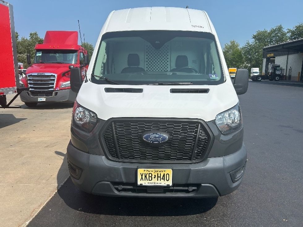 Cargo Van (Panel Van)-Light and Medium Duty Trucks-Ford-2021-Transit 250-Cranbury-NJ-43,413\n\t\tmiles-$ 37,250 - Image 2