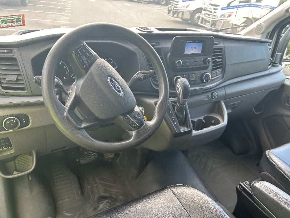 Cargo Van (Panel Van)-Light and Medium Duty Trucks-Ford-2021-Transit 250-Cranbury-NJ-72,815\n\t\tmiles-$ 34,000 - Image 17