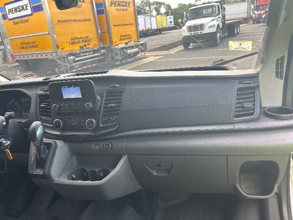 Cargo Van (Panel Van)-Light and Medium Duty Trucks-Ford-2021-Transit 250-Cranbury-NJ-72,815\n\t\tmiles-$ 34,000 - Image 20