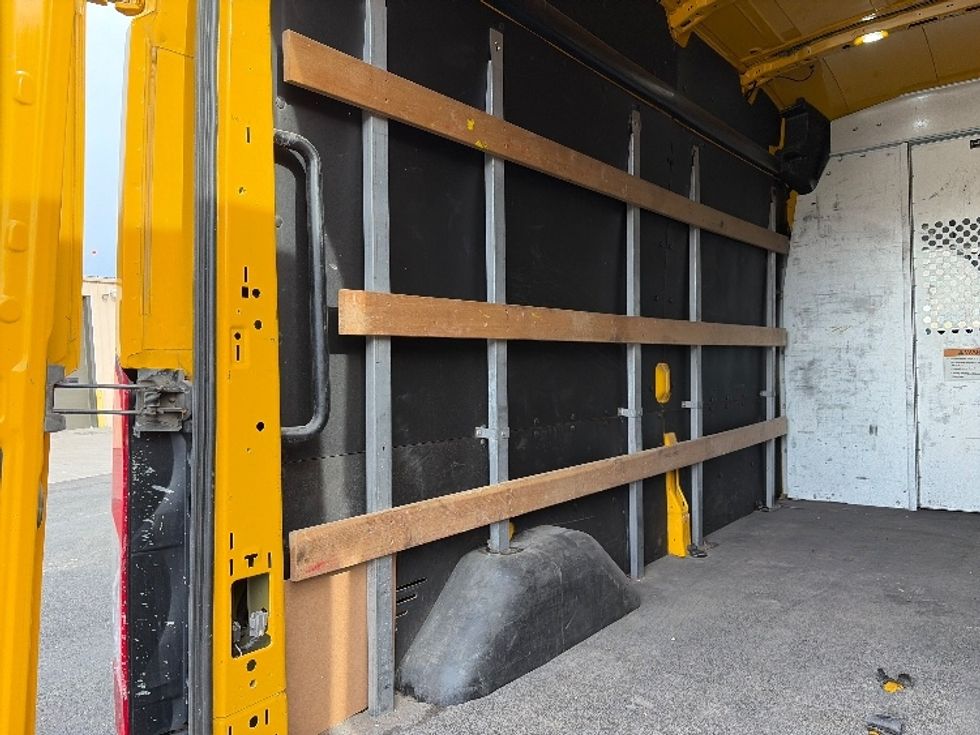 Cargo Van (Panel Van)-Light and Medium Duty Trucks-Ford-2021-Transit 250-Cross Lanes-WV-181,719\n\t\tmiles-$ 16,750 - Image 11