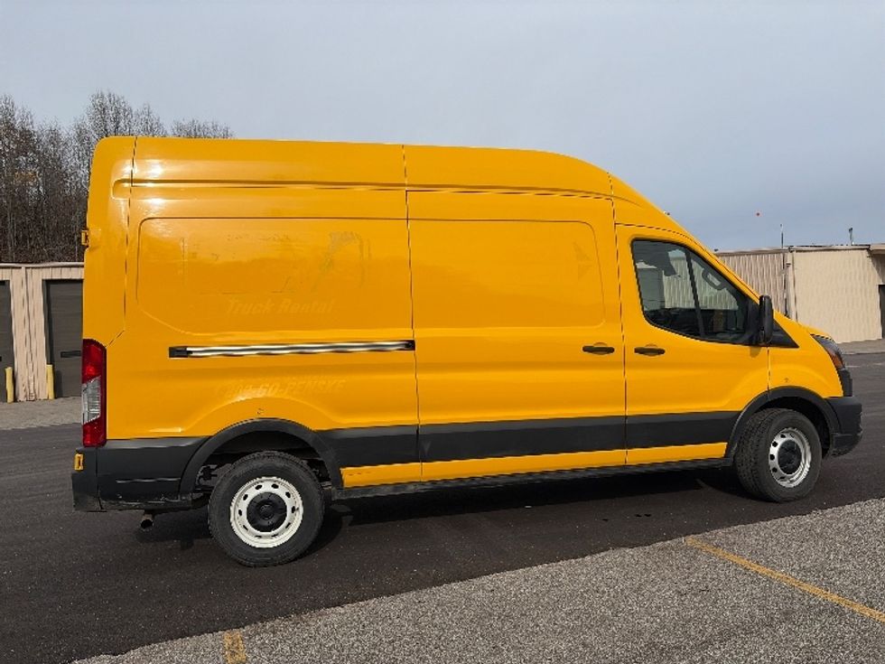 Cargo Van (Panel Van)-Light and Medium Duty Trucks-Ford-2021-Transit 250-Cross Lanes-WV-181,719\n\t\tmiles-$ 16,750 - Image 15