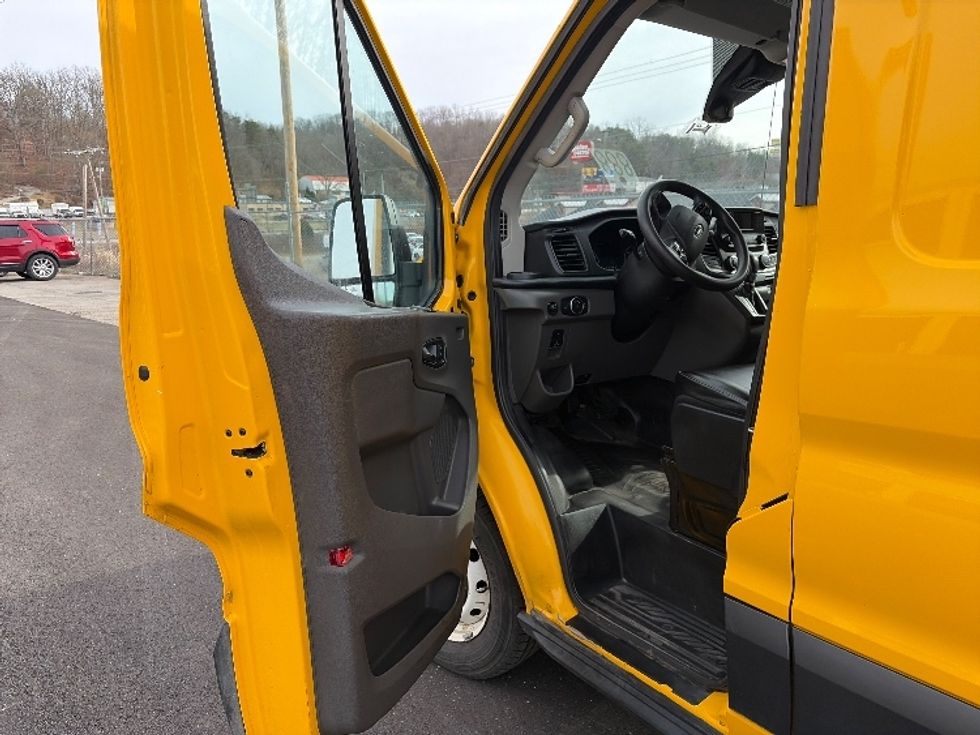 Cargo Van (Panel Van)-Light and Medium Duty Trucks-Ford-2021-Transit 250-Cross Lanes-WV-181,719\n\t\tmiles-$ 9,000 - Image 16