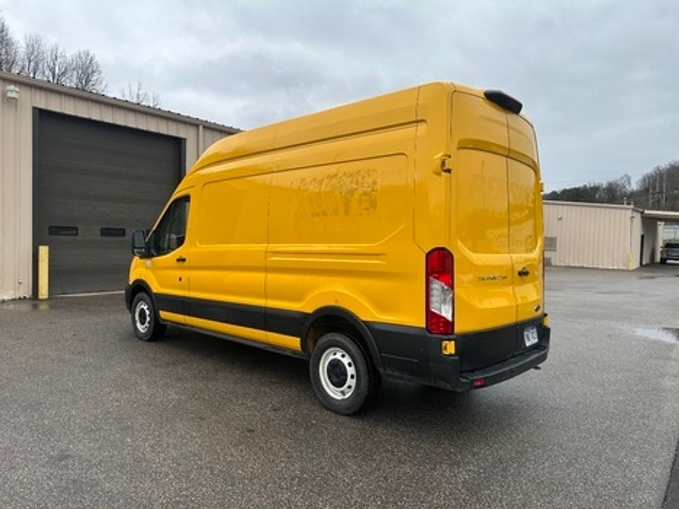 Cargo Van (Panel Van)-Light and Medium Duty Trucks-Ford-2021-Transit 250-Cross Lanes-WV-181,719\n\t\tmiles-$ 9,000 - Image 6