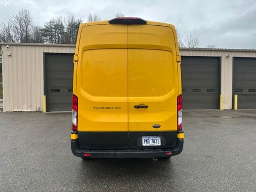 Cargo Van (Panel Van)-Light and Medium Duty Trucks-Ford-2021-Transit 250-Cross Lanes-WV-181,719\n\t\tmiles-$ 9,000 - Image 7