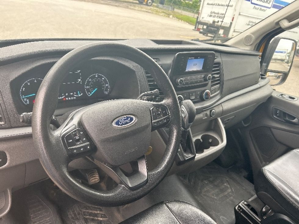 Cargo Van (Panel Van)-Light and Medium Duty Trucks-Ford-2021-Transit 250-Cross Lanes-WV-57,262\n\t\tmiles-$ 31,500 - Image 15