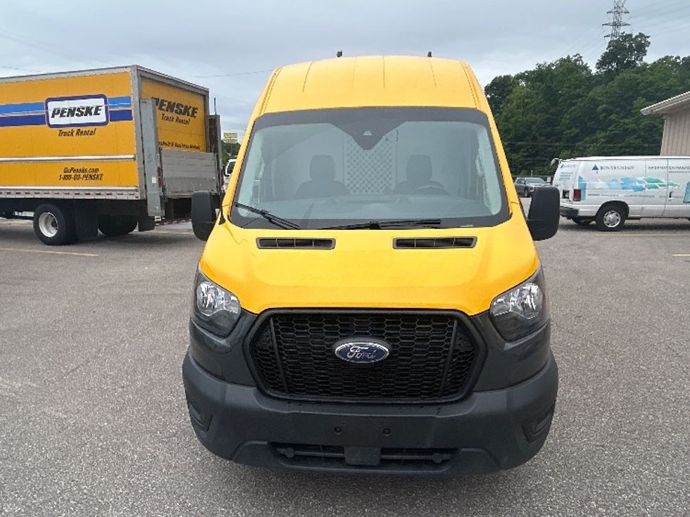 Cargo Van (Panel Van)-Light and Medium Duty Trucks-Ford-2021-Transit 250-Cross Lanes-WV-57,262\n\t\tmiles-$ 31,500 - Image 2