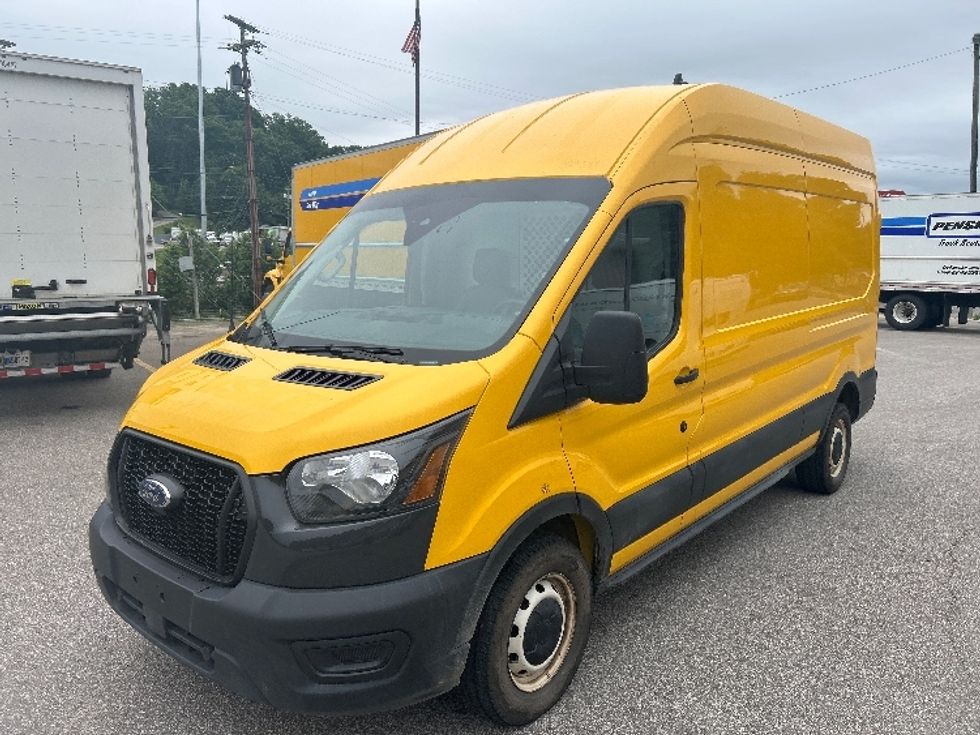 Cargo Van (Panel Van)-Light and Medium Duty Trucks-Ford-2021-Transit 250-Cross Lanes-WV-57,262\n\t\tmiles-$ 31,500 - Image 3