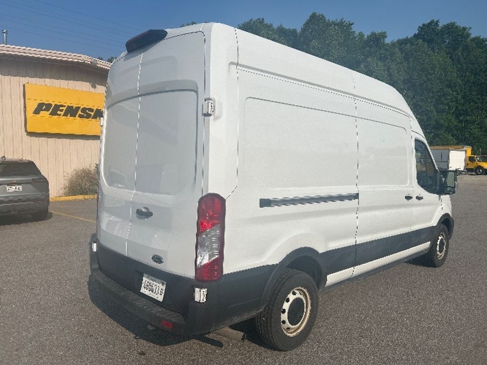 Cargo Van (Panel Van)-Light and Medium Duty Trucks-Ford-2021-Transit 250-Cross Lanes-WV-57,601\n\t\tmiles-$ 34,500 - Image 11