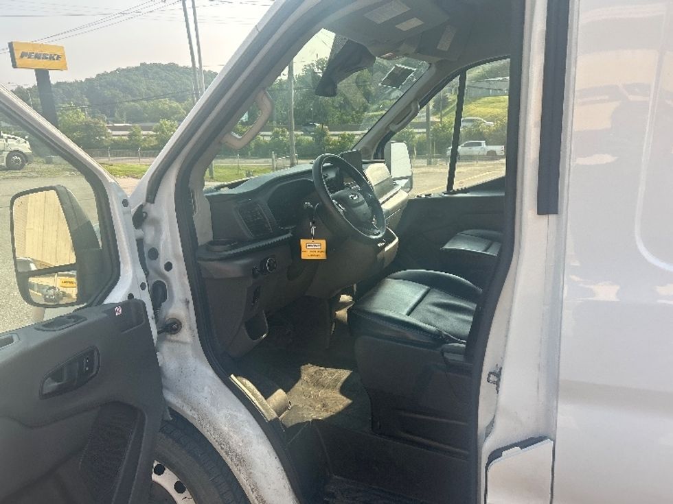 Cargo Van (Panel Van)-Light and Medium Duty Trucks-Ford-2021-Transit 250-Cross Lanes-WV-57,601\n\t\tmiles-$ 34,500 - Image 13
