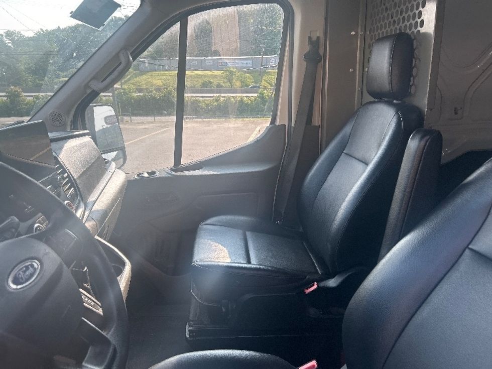Cargo Van (Panel Van)-Light and Medium Duty Trucks-Ford-2021-Transit 250-Cross Lanes-WV-57,601\n\t\tmiles-$ 34,500 - Image 16