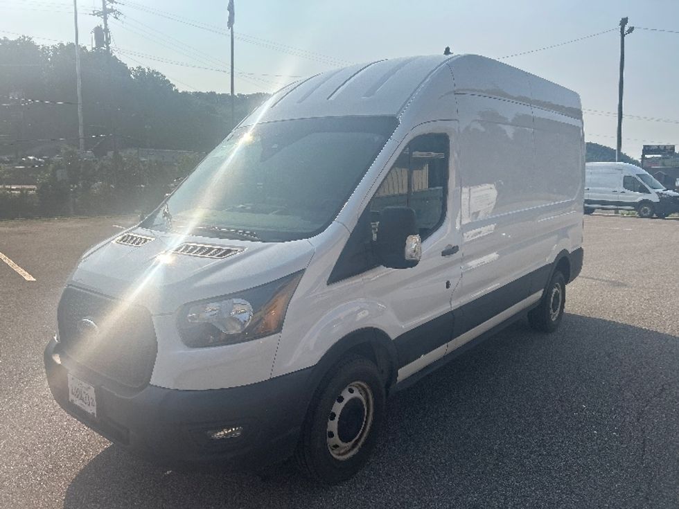 Cargo Van (Panel Van)-Light and Medium Duty Trucks-Ford-2021-Transit 250-Cross Lanes-WV-57,601\n\t\tmiles-$ 34,500 - Image 3