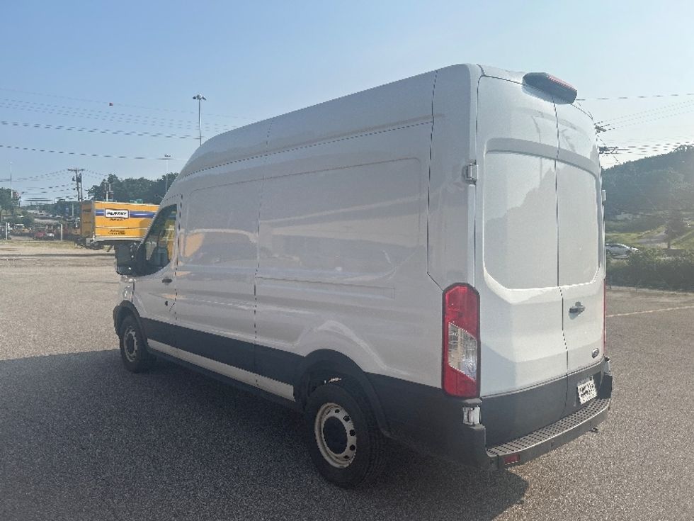 Cargo Van (Panel Van)-Light and Medium Duty Trucks-Ford-2021-Transit 250-Cross Lanes-WV-57,601\n\t\tmiles-$ 34,500 - Image 5