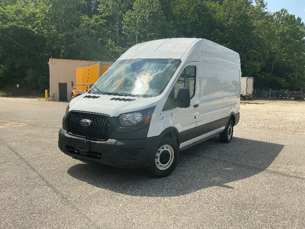 Cargo Van (Panel Van)-Light and Medium Duty Trucks-Ford-2021-Transit 250-Cross Lanes-WV-59,907\n\t\tmiles-$ 34,500 - Image 3
