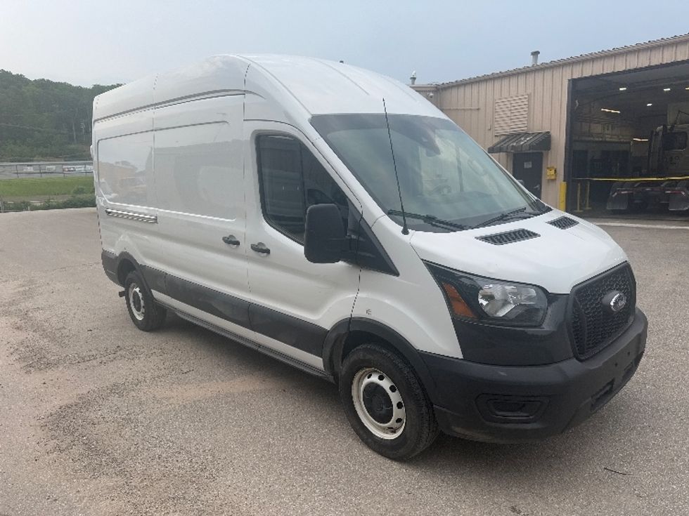 Cargo Van (Panel Van)-Light and Medium Duty Trucks-Ford-2021-Transit 250-Cross Lanes-WV-68,742\n\t\tmiles-$ 35,250 - Image 1