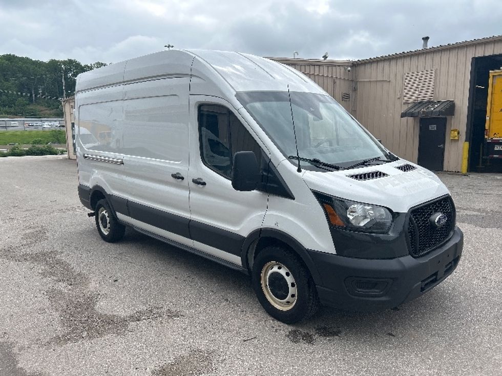 Cargo Van (Panel Van)-Light and Medium Duty Trucks-Ford-2021-Transit 250-Cross Lanes-WV-95,687\n\t\tmiles-$ 33,000 - Image 1