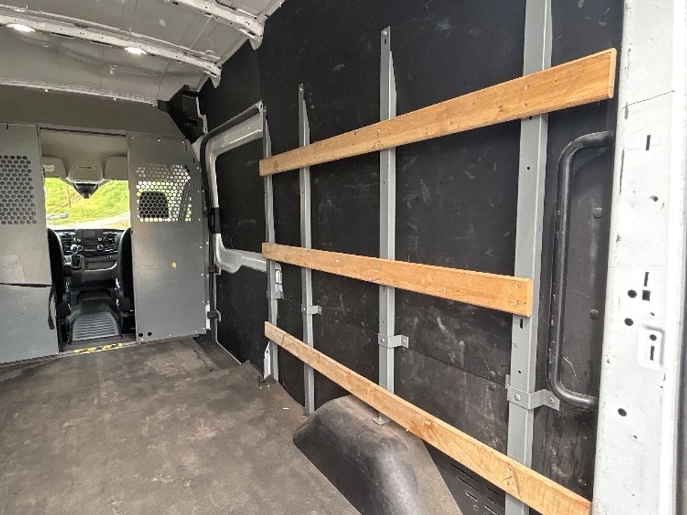 Cargo Van (Panel Van)-Light and Medium Duty Trucks-Ford-2021-Transit 250-Cross Lanes-WV-95,687\n\t\tmiles-$ 33,000 - Image 10