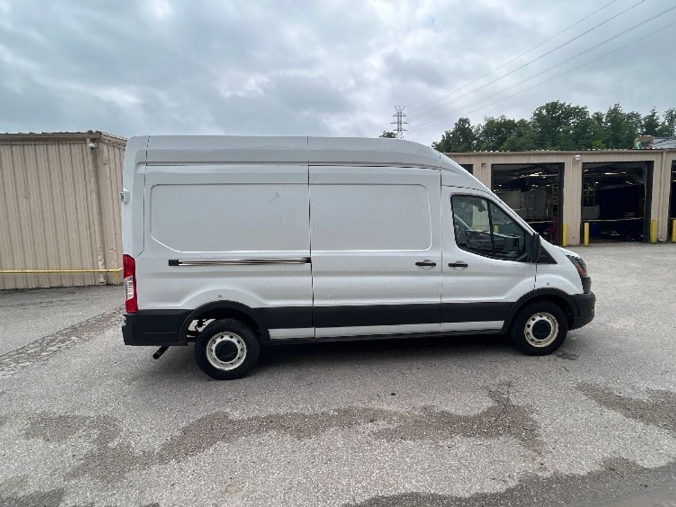 Cargo Van (Panel Van)-Light and Medium Duty Trucks-Ford-2021-Transit 250-Cross Lanes-WV-95,687\n\t\tmiles-$ 33,000 - Image 12