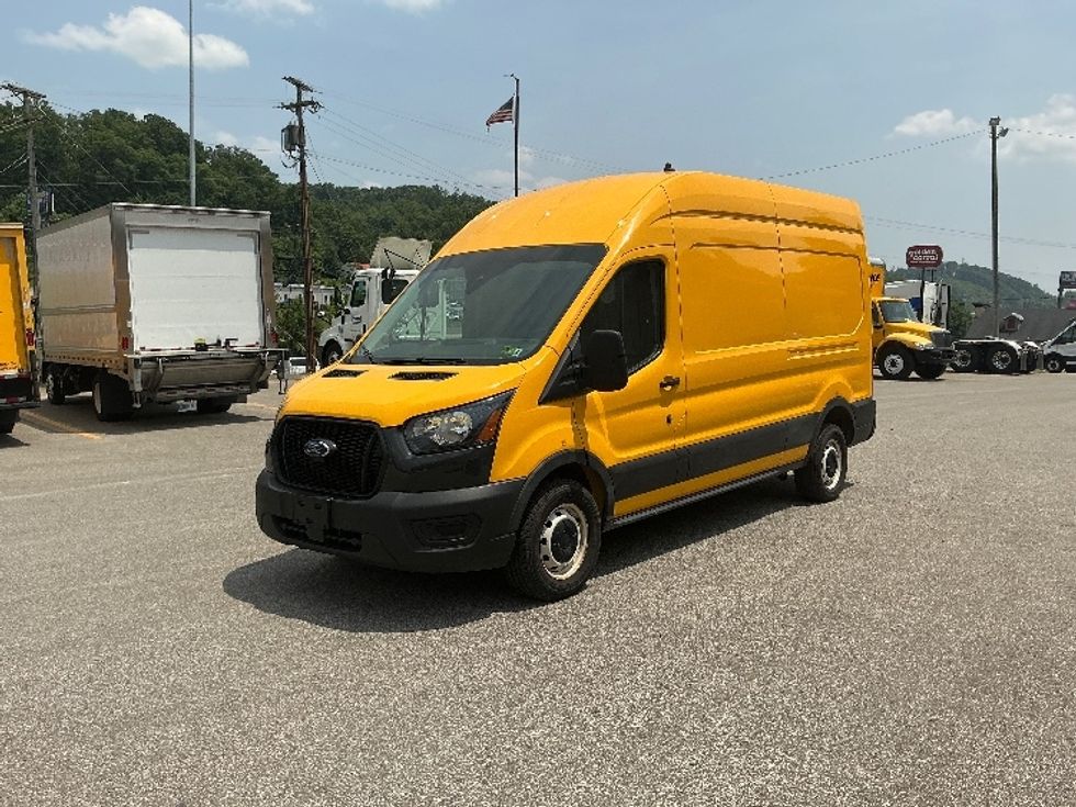 Cargo Van (Panel Van)-Light and Medium Duty Trucks-Ford-2021-Transit 250-Cross Lanes-WV-97,164\n\t\tmiles-$ 28,250 - Image 3