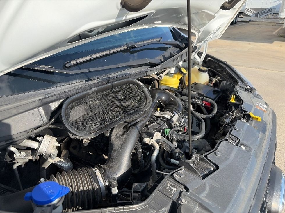 Cargo Van (Panel Van)-Light and Medium Duty Trucks-Ford-2021-Transit 250-Dallas-TX-126,582\n\t\tmiles-$ 31,000 - Image 22