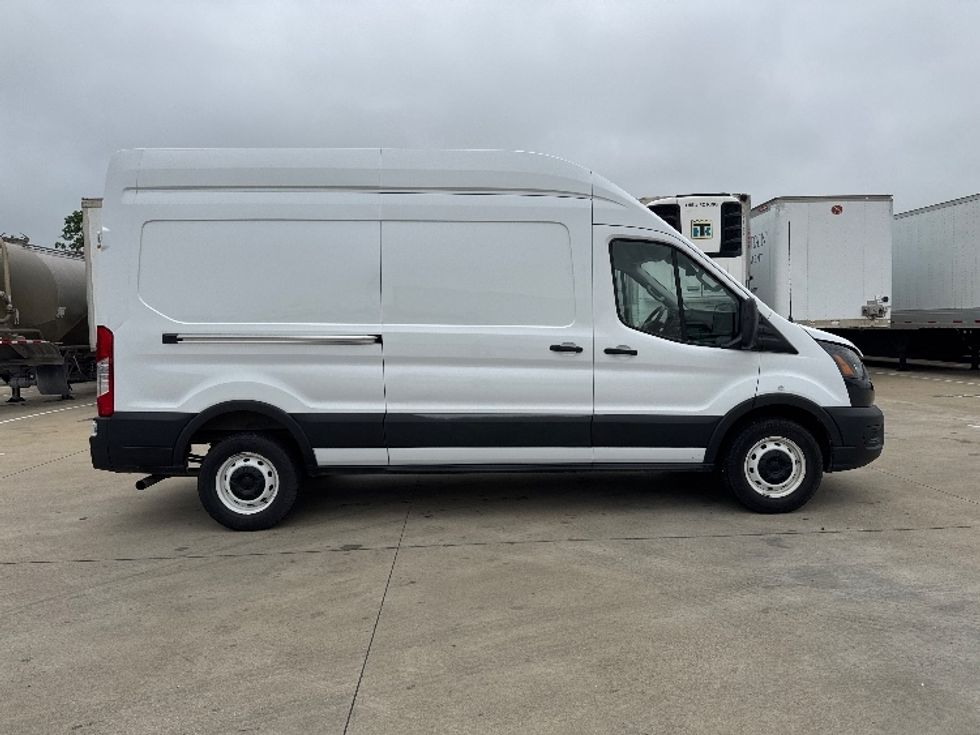 Cargo Van (Panel Van)-Light and Medium Duty Trucks-Ford-2021-Transit 250-Dallas-TX-76,348\n\t\tmiles-$ 36,250 - Image 11