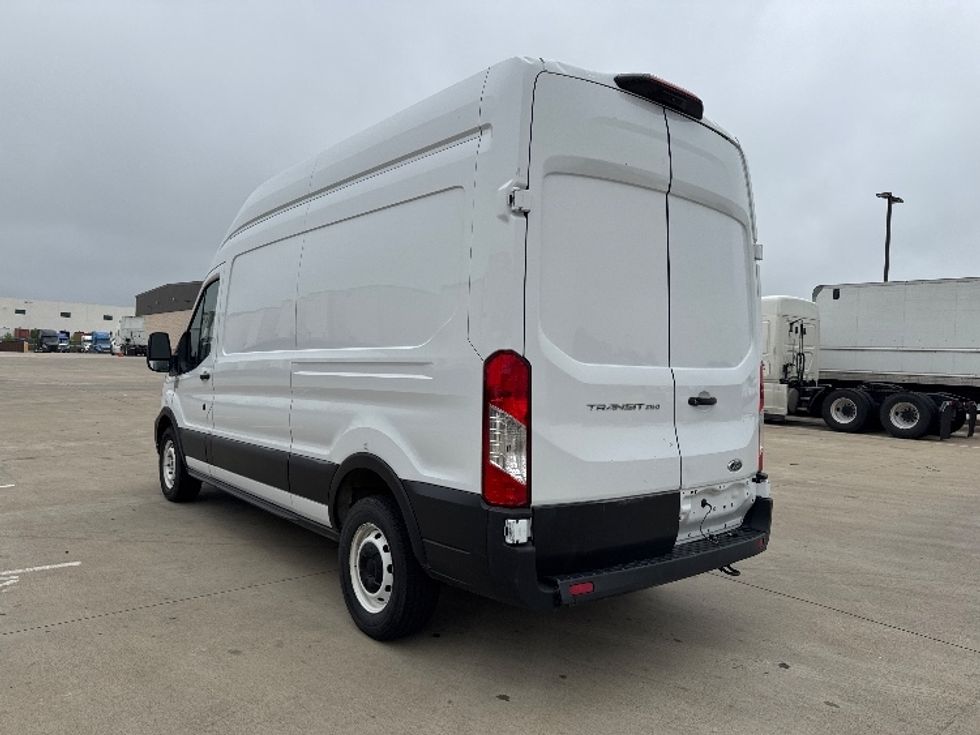 Cargo Van (Panel Van)-Light and Medium Duty Trucks-Ford-2021-Transit 250-Dallas-TX-76,348\n\t\tmiles-$ 36,250 - Image 5